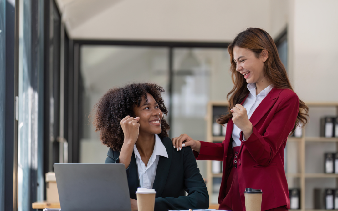What Is Dotted-Line Reporting? Example & Benefits